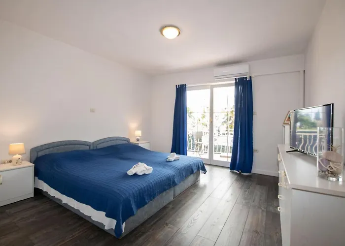 With Balcony A1 伊卡